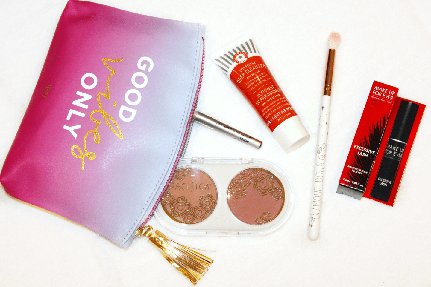 Ipsy Glam Bag August 2017 Eline Blaise