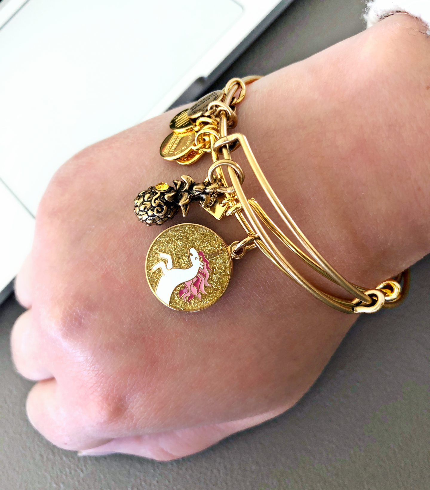 ALEX AND ANI Ribbon Bracelet - Gold – 9/11 Memorial Museum Store