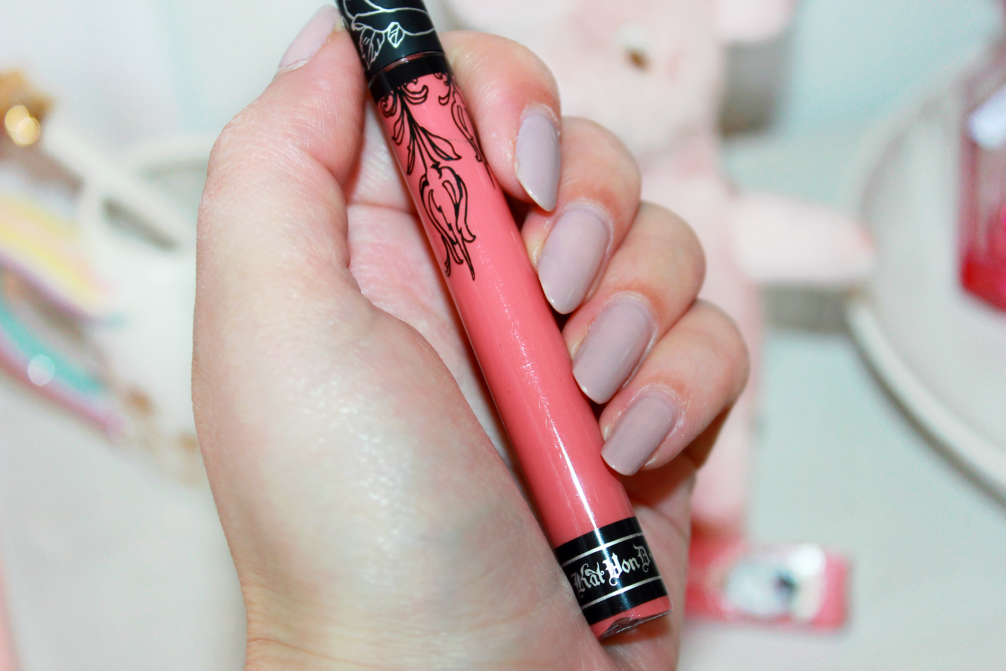 ulykke opdragelse ophobe Kat Von D Julia Everlasting Liquid Lipstick | Eline Blaise