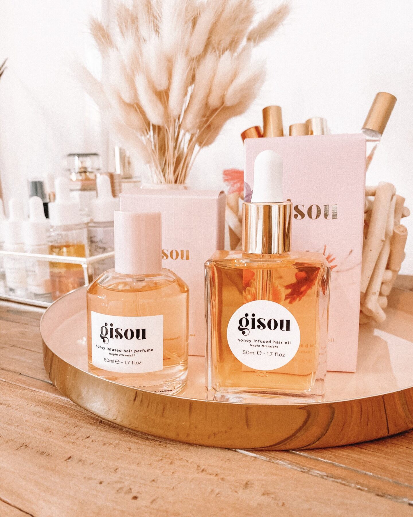 Gisou store hair perfume